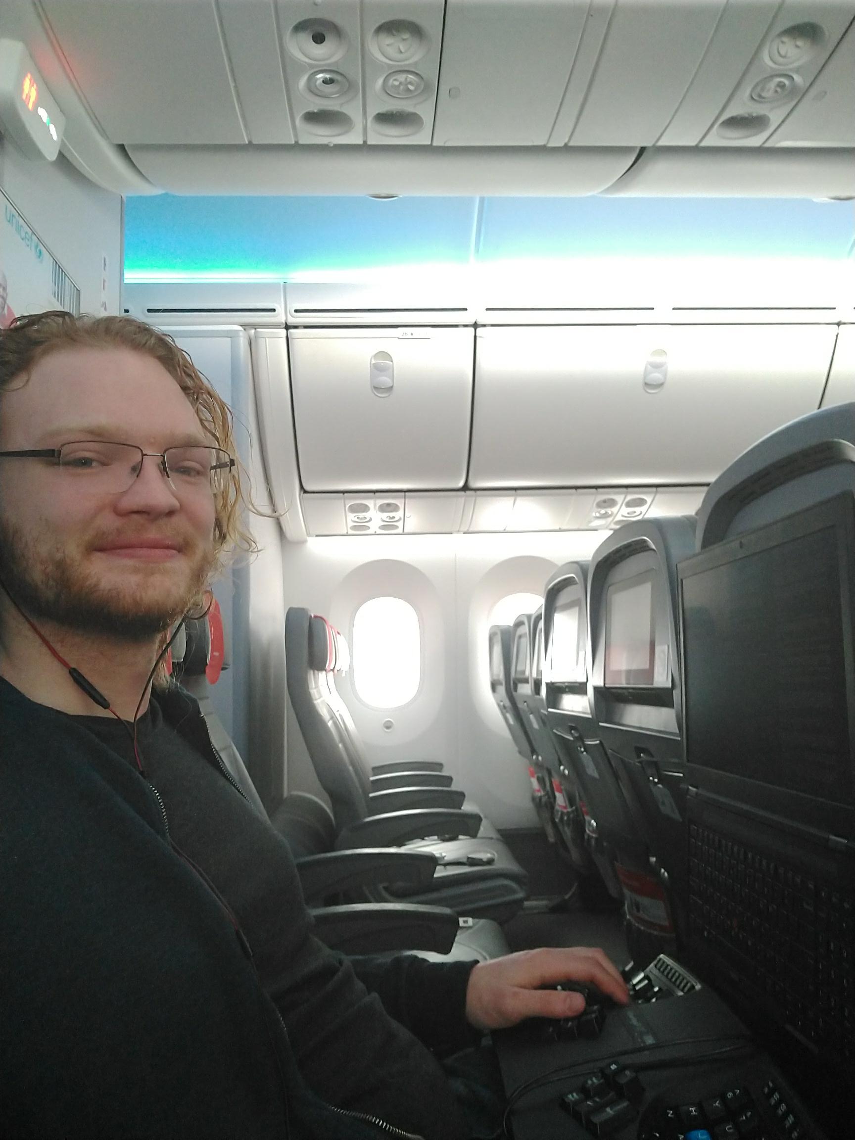 kinesis on airplane