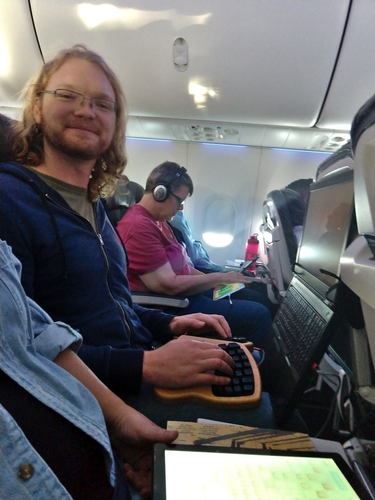 airplane laptop from side